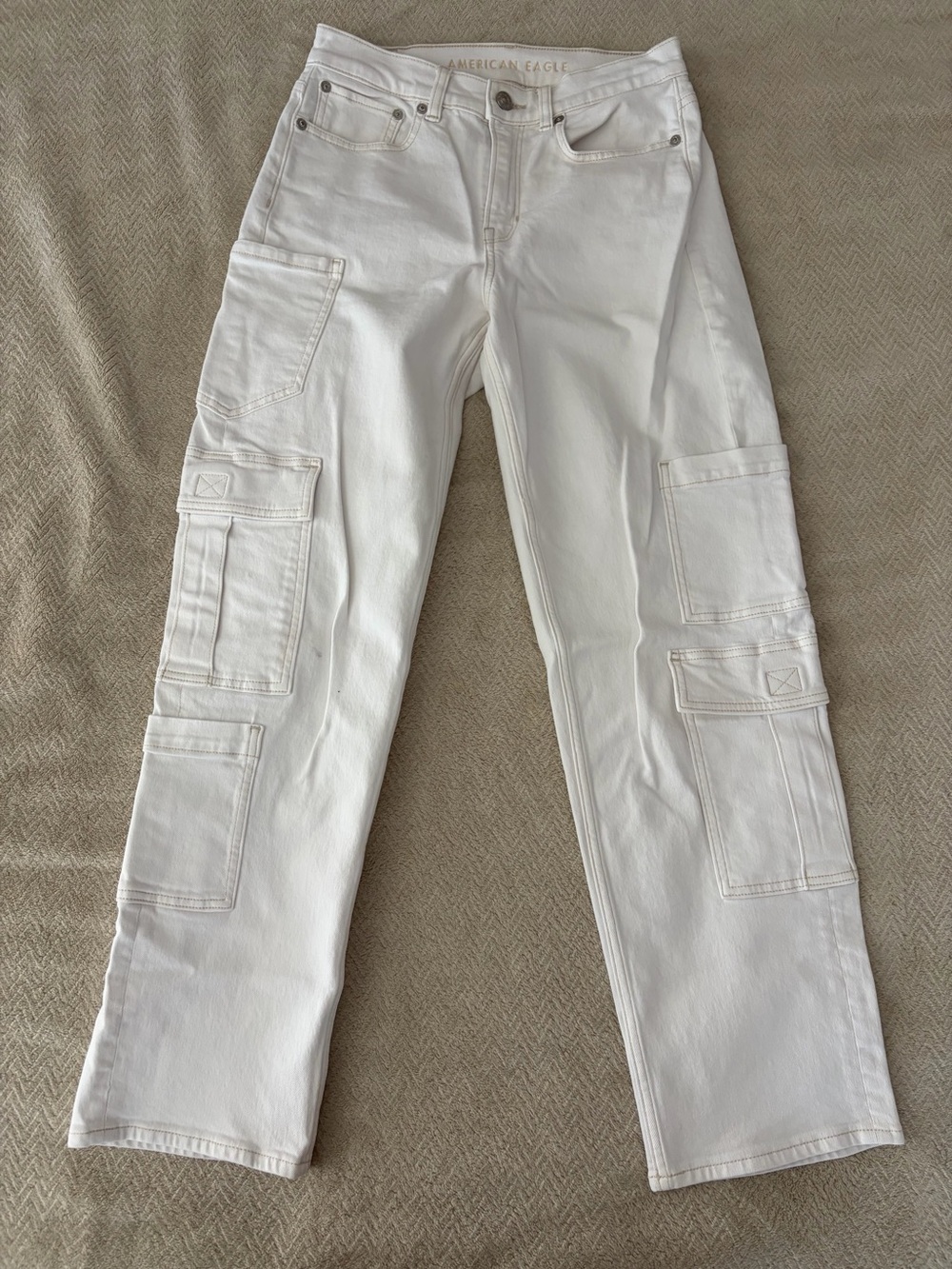 American Eagle Outfitters White Straight-Leg Cargo Jeans for Women